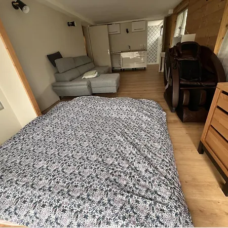 Quiet In A House In Annecy Very Close To The 2*